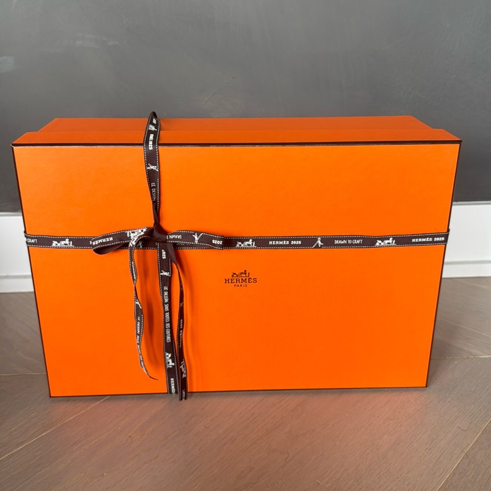 Hermès Orange Gift Box with Ribbon